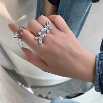 Shiny Rhinestone Double Butterfly Finger Ring